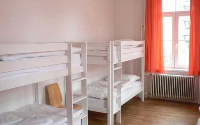 Hostel DIC
