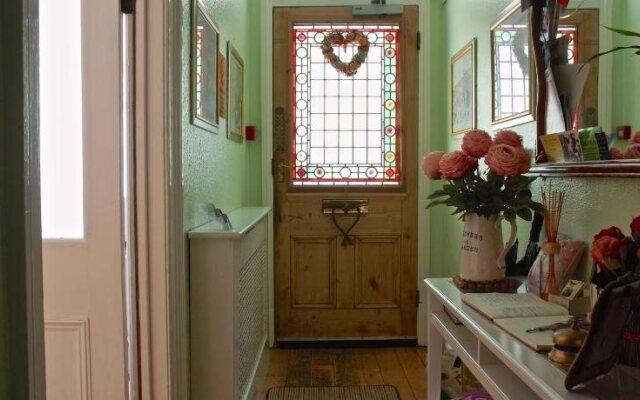 Chiltern Guest House