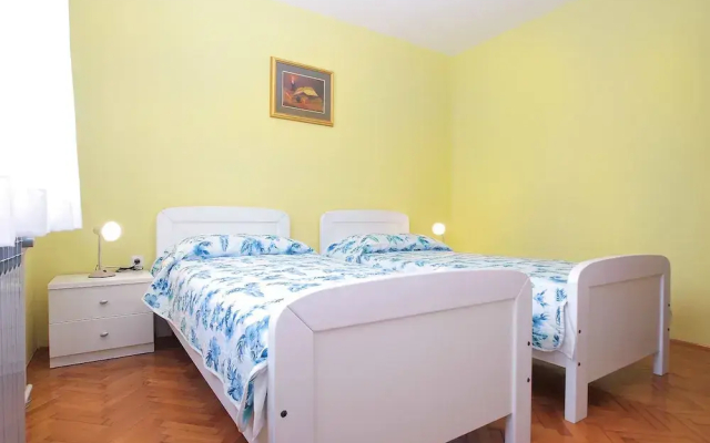 Apartment 1704