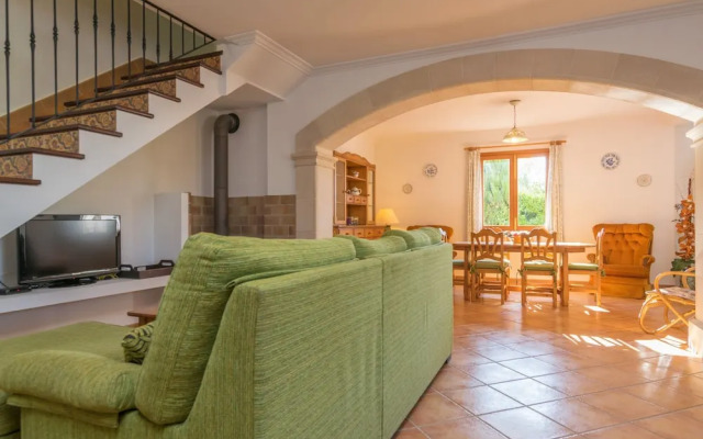 Can Tut in Campanet With 3 Bedrooms and 2 Bathrooms
