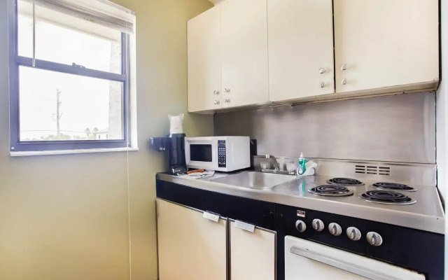 OYO Waterfront Hotel - Cape Coral/Fort Myers, FL