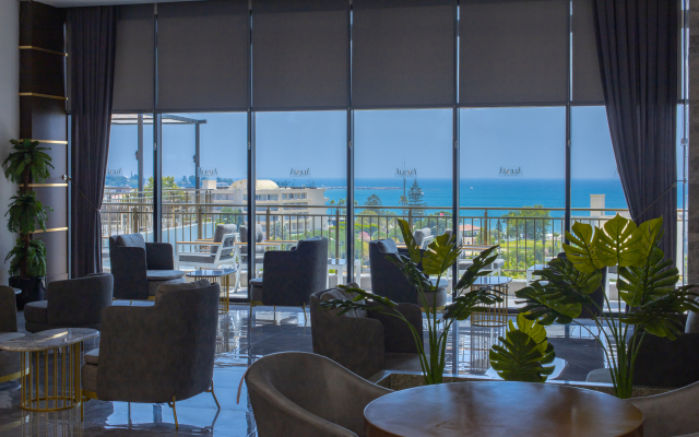 Alexia Resort & Spa