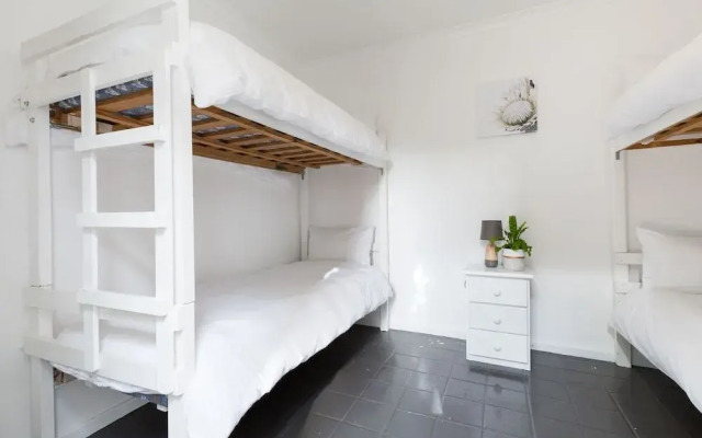 DS Backpackers Hostel