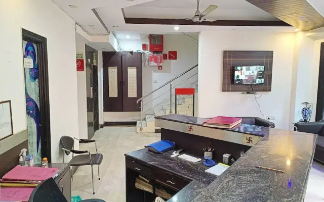 Hotel Mandakini Palace