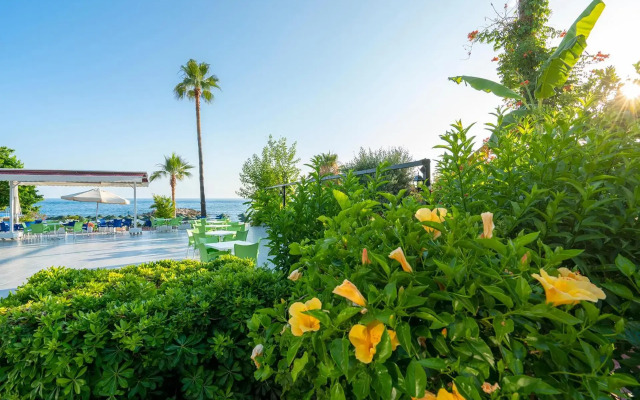 Ramira Beach Hotel