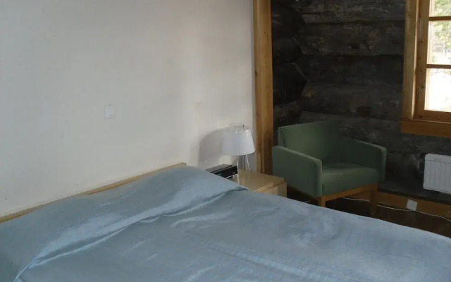 Saarikejo Log Chalet