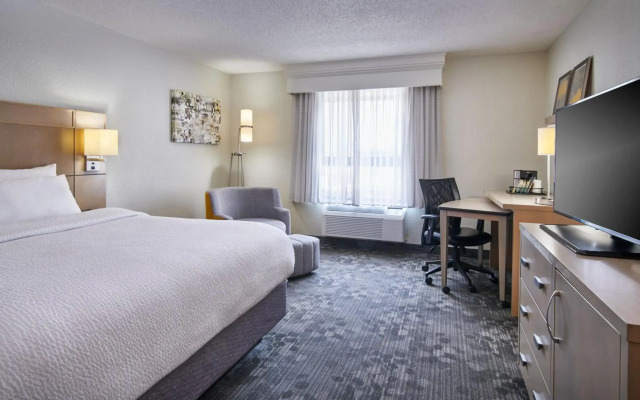 Courtyard by Marriott Columbus Downtown