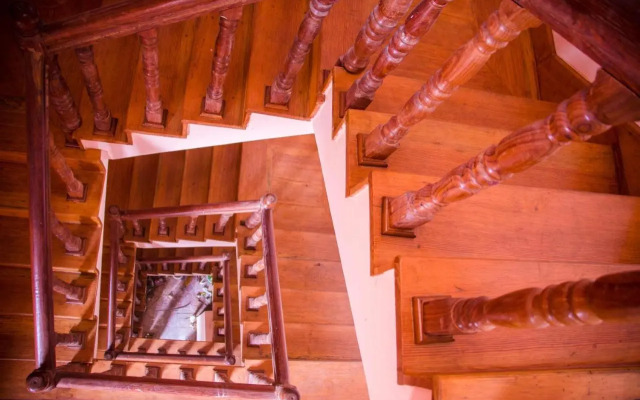 Nag Pukhu Guest House