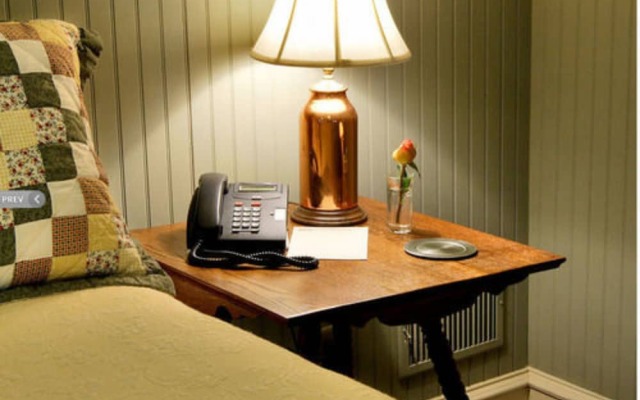 Corinthian Bed  Breakfast