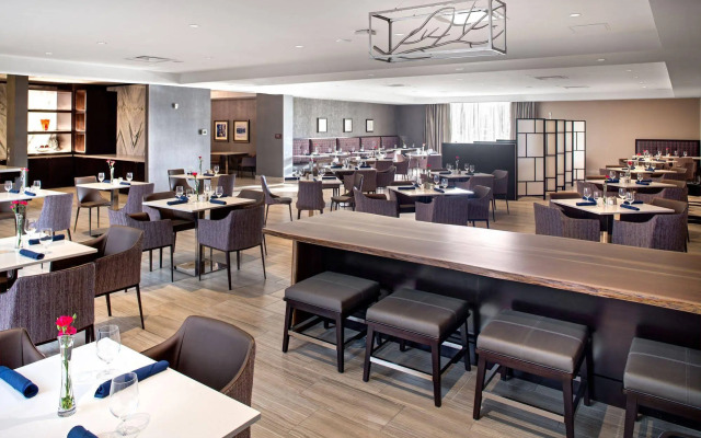 DoubleTree by Hilton Halifax Dartmouth