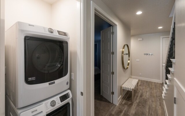 Retreat At The Ledges