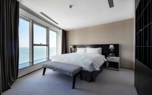 Qingdao Haiyi Sailing Hotel