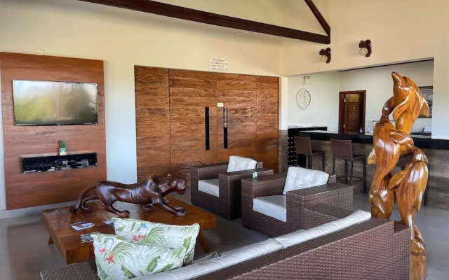 Escarpas Resort