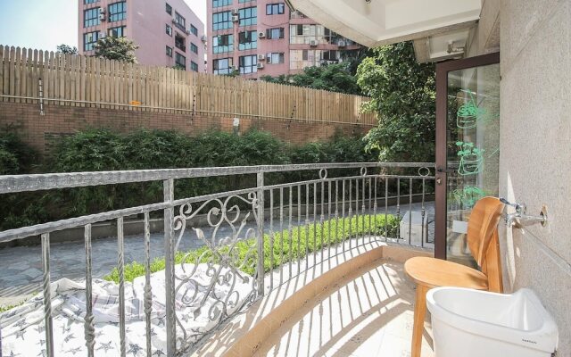 Ellies Apartment Biyun Branch