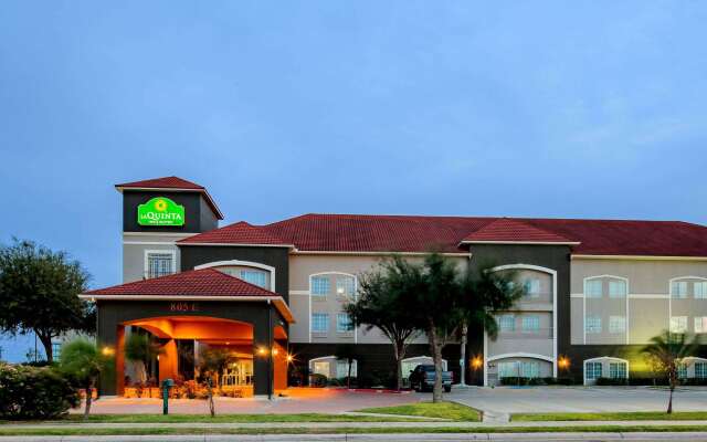 La Quinta Inn & Suites by Wyndham Mission at West McAllen