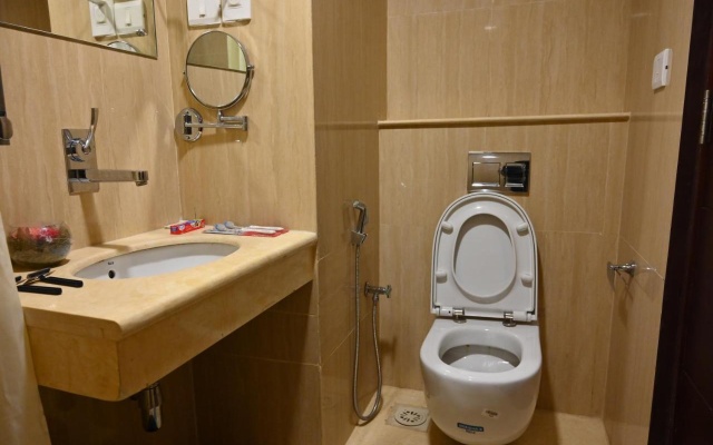 Raaj Bhaavan Clarks Inn Chennai