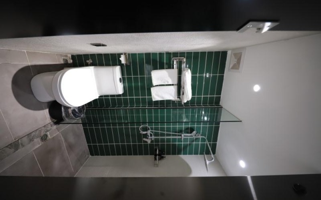 Green Tree Inn Guangxi Wuzhou 2nd Xinxing Road Liangguang Market – Bathroom – Wuzhou