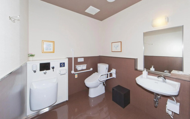 Hotel Route-Inn Saiki Ekimae