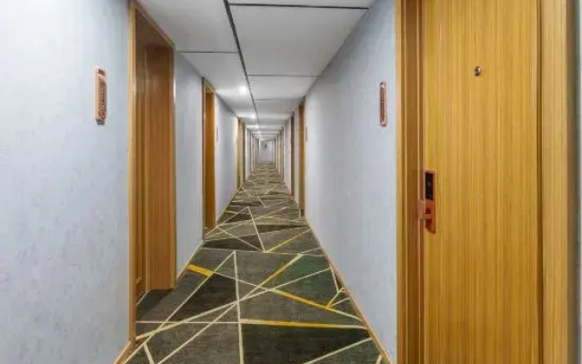 Homeinn Pebble Hotel (Jinzhong Shouyang Party School)