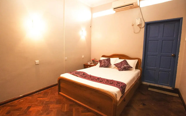 East Mandalay Hotel