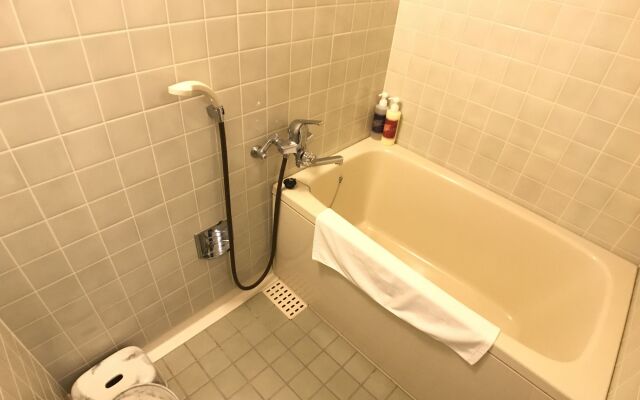 Breezbay Hotel & Resort Gero