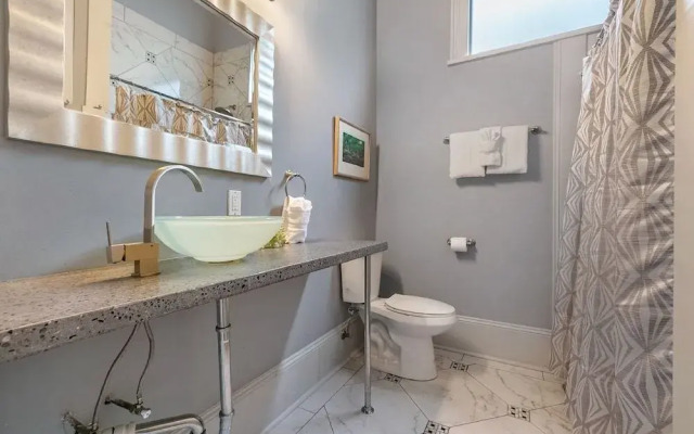 Apartment near French Quarter