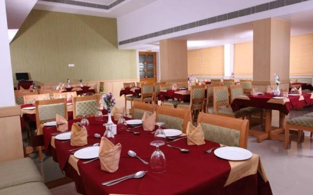 Hotel Pooram International