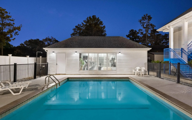 Baymont by Wyndham Albany at Albany Mall