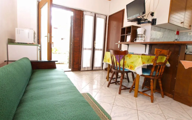 Apartment 1057