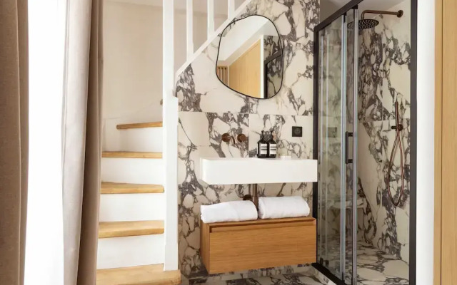 Luxury House With AC - 6bd/12p - Batignolles