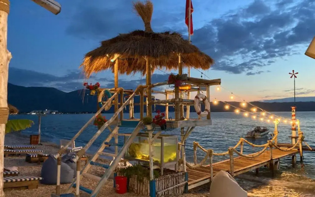 Pastarella Beachfront Resort