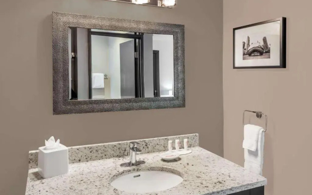 Baymont Inn And Suites Glenview