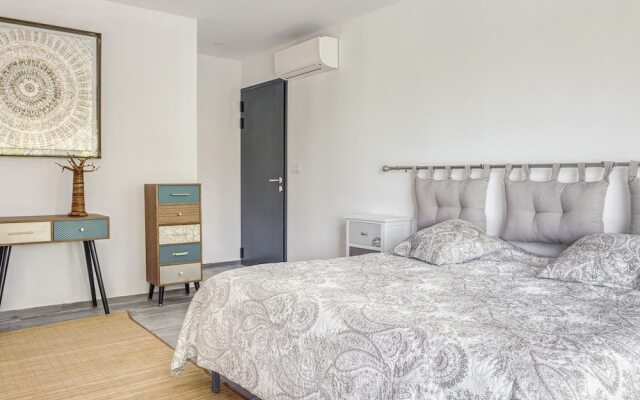 Villa in La Cadiere-d'azur With Private Pool