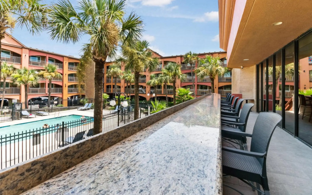 Beachfront Palms Hotel Galveston