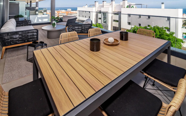 LME13.3A- Modern and luxury flat close to port