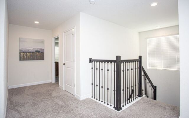 4718sh - Storey Lake 6 Bedroom Villa