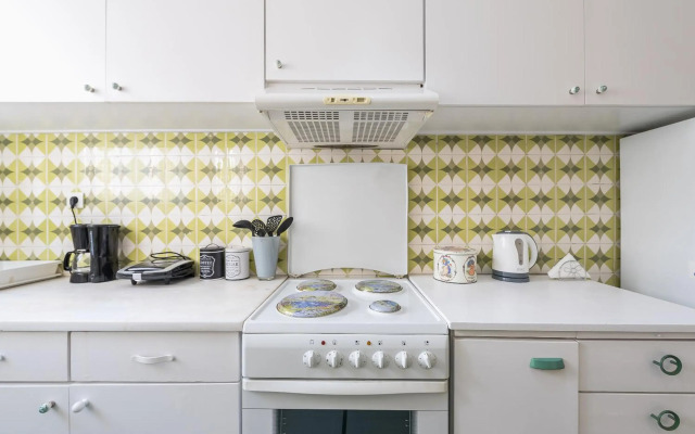 Sophisticated Family House With Acropolis View