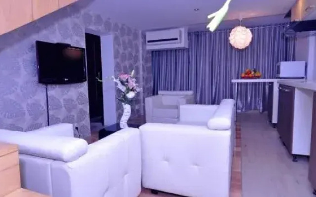Contemporary Heights Hotel