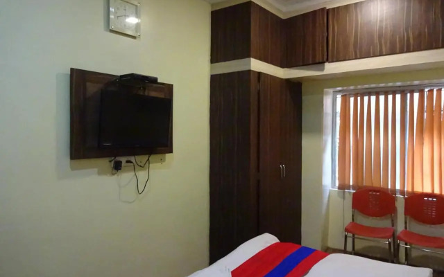 OYO Rooms Sealdah Near Entally Market