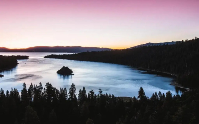 Tahoe Valley Cottage 2