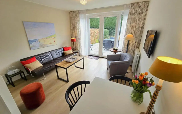 DMV98 Holiday home near beach and forest