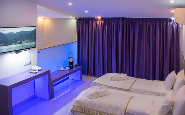 Hotel Christina Plus