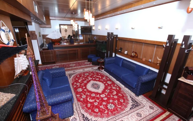 Antipatrea Hotel