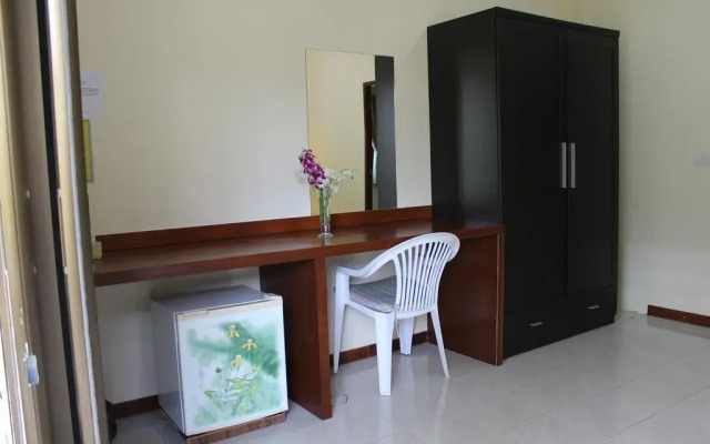 Cousin Koh Kho Khao Bungalow