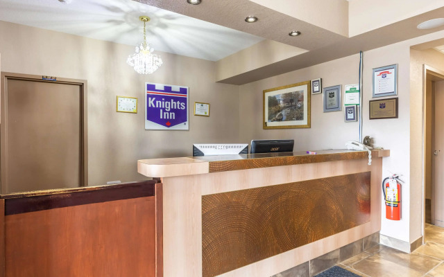 Knights Inn Orillia