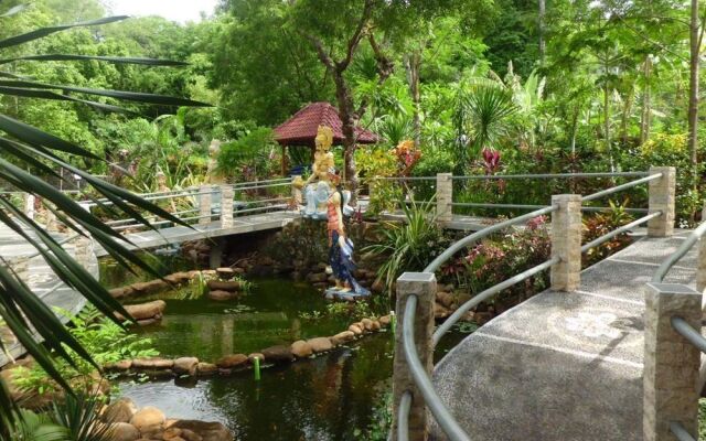 Amed Cafe & Hotel Kebun Wayan