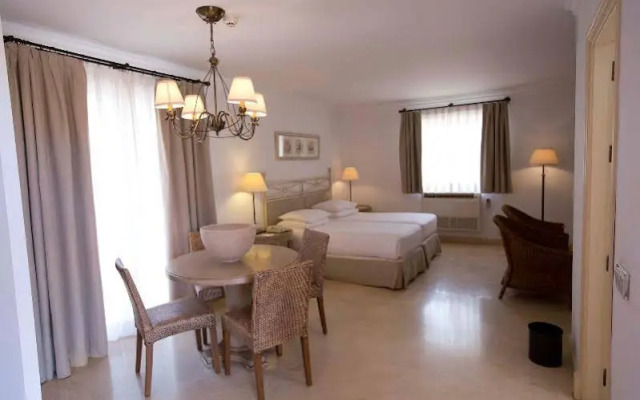 Las Lomas Village – Luxury Apartments