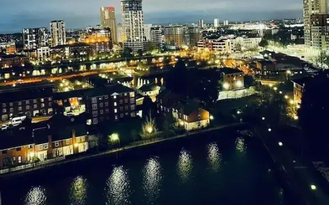 Salford Serenity Apartment Near Clippers Quay