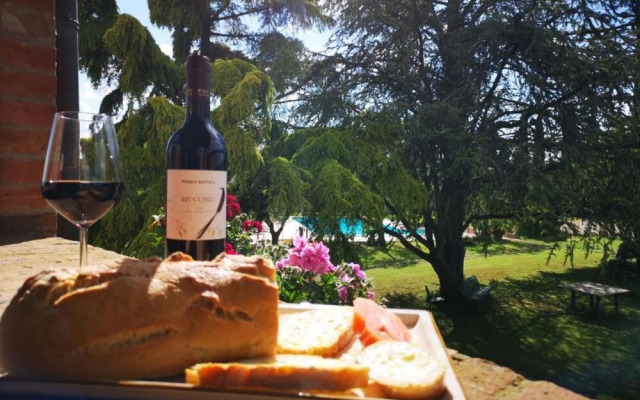 Mustard apt With Shared Pool