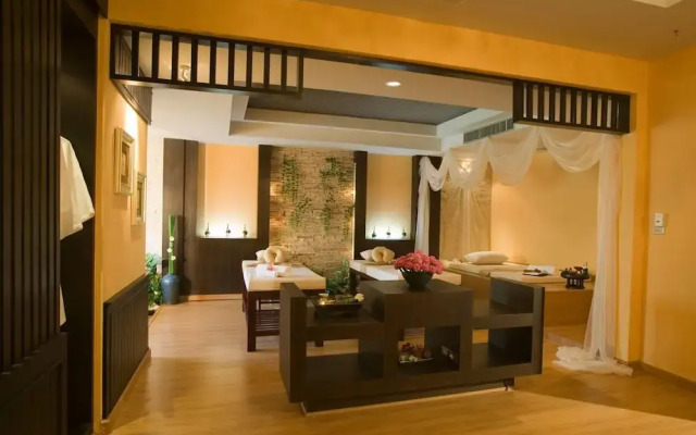 Bangkok Natural Spa Resort and Suite
